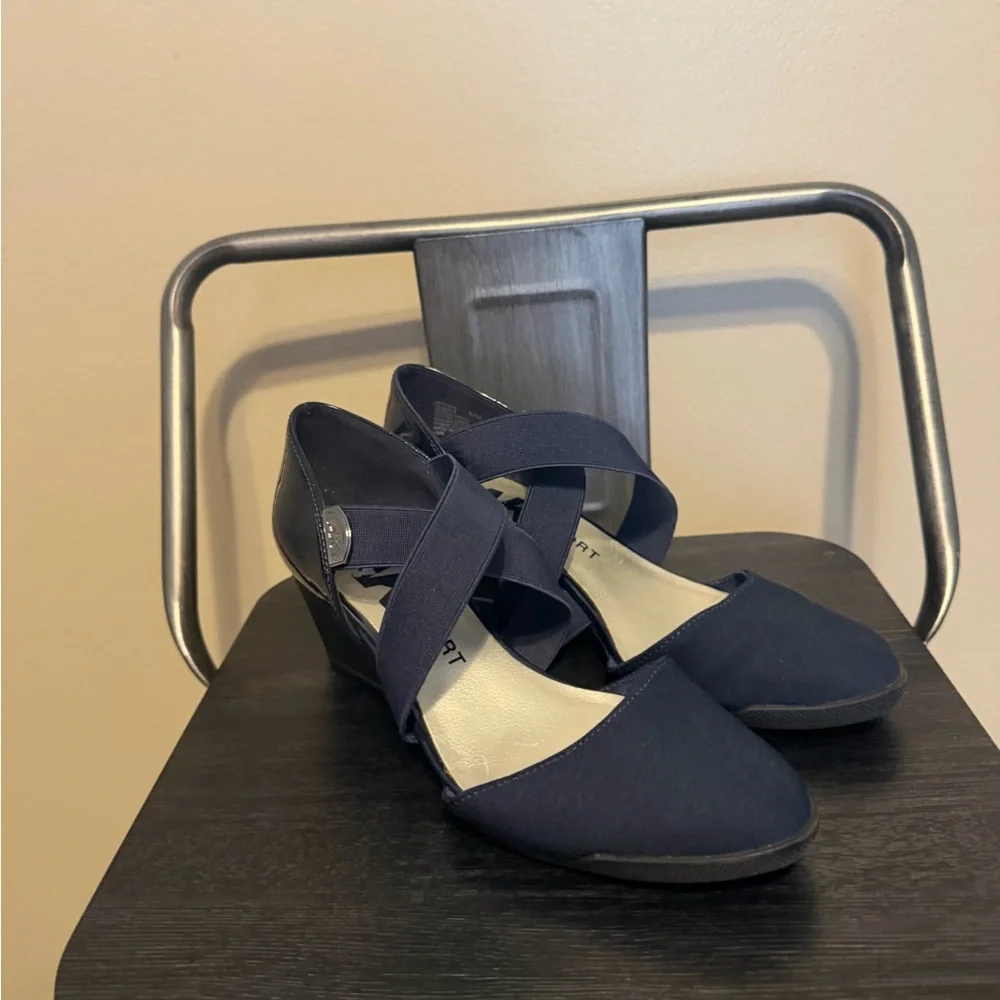 Anne Klein Sport chic navy
